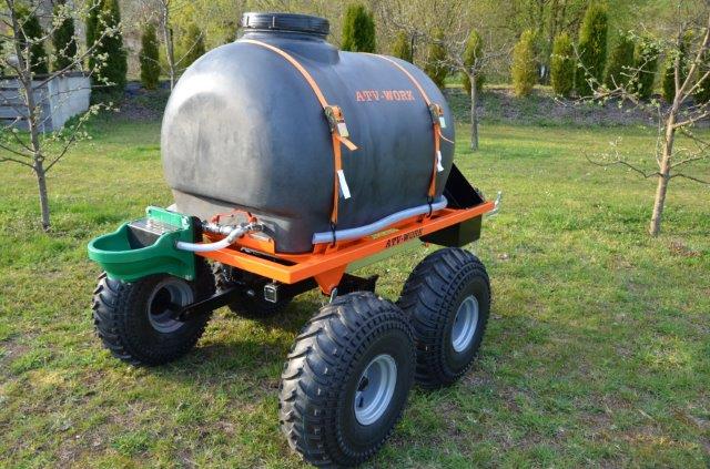 ATV-Anhänger mit Tank